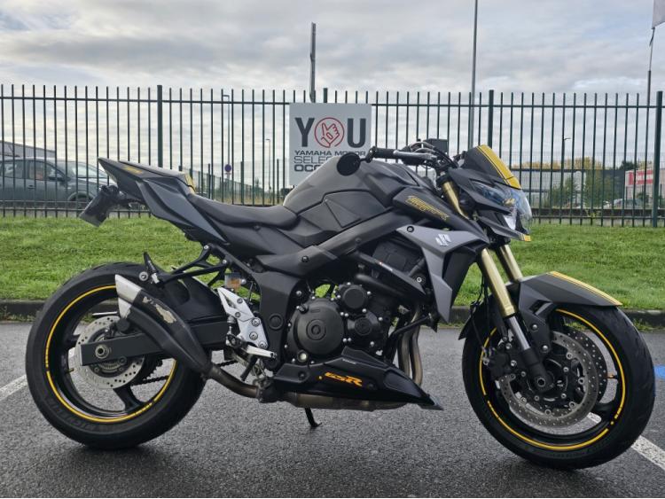 SUZUKI GSR 750 ABS BOSS EDITION